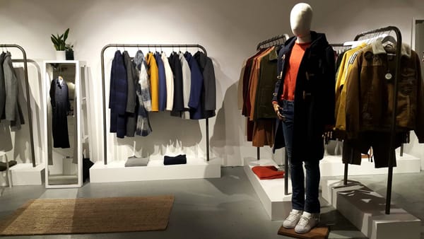 СЕДМИЦА  НА  МЪЖКАТА  МОДА  В  ЛОНДОН